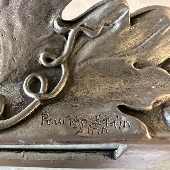 Seagull Pewter Green Marble Grapes Design Serving Cheese Board Set - Picture 7 of 8